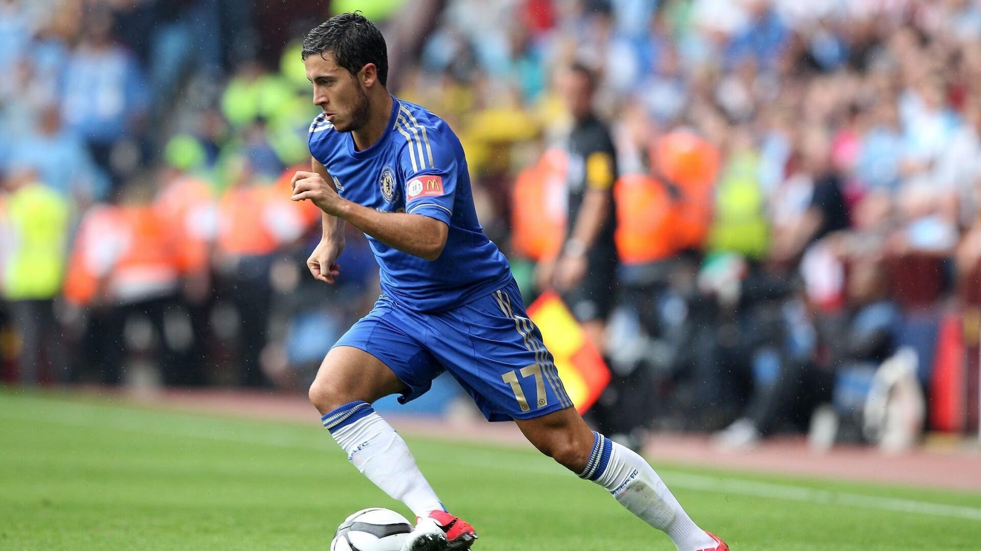 《粉丝互动：线上线下粉丝盛会精彩纷呈》，粉丝线下活动策划